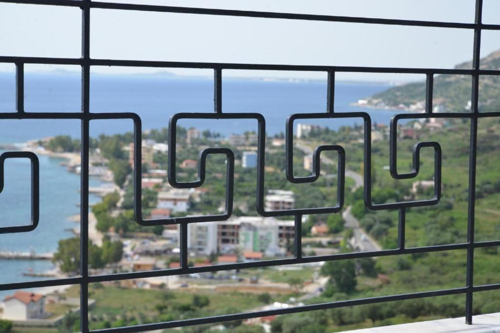 Hotel Artisti Vlore Exterior photo